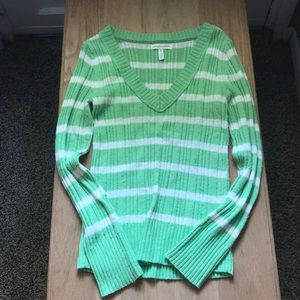 Woman’s v necked sweater